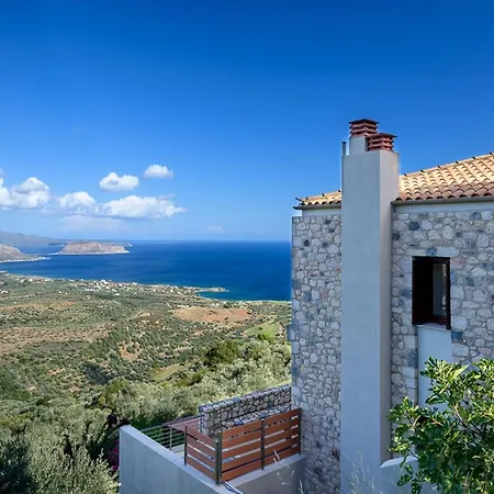 Foutia Nest * Monemvasia