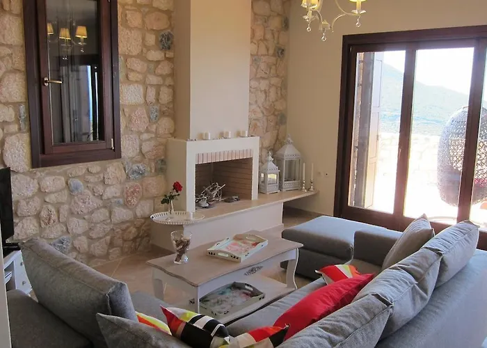 Foutia Nest * Monemvasía