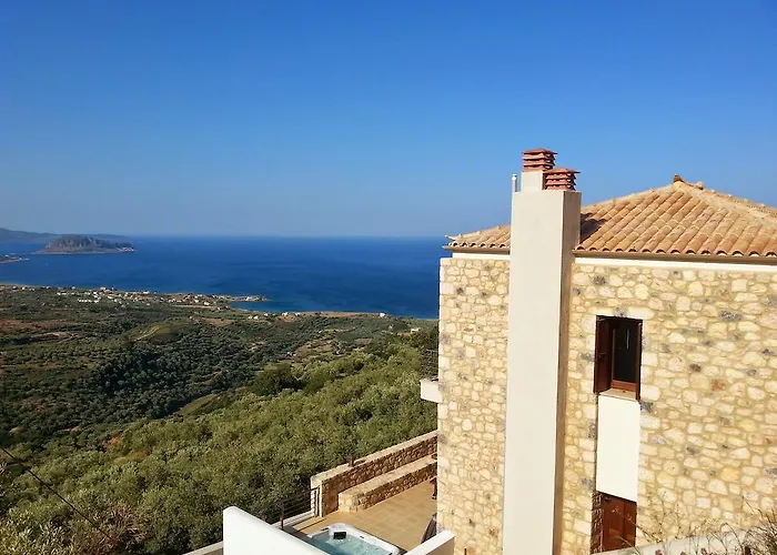 Foutia Nest Monemvasia