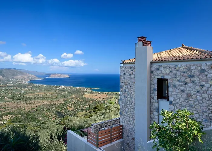 Foutia Nest * Monemvasia